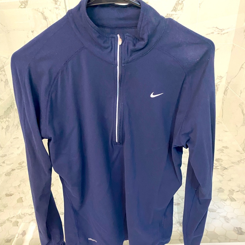 NIKE long sleeve athletic dri fit
